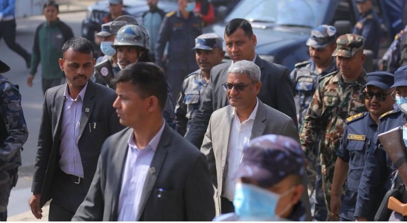 कोटेश्वर क्षेत्रमा गृहमन्त्री लेखकले गरे अनुगमन