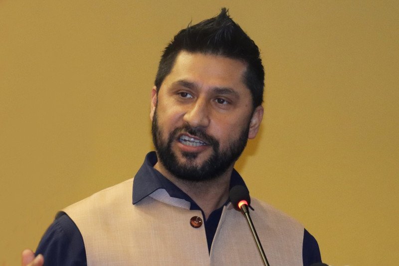 सरकारी वकिलको कार्यालय काठमाडौंमा रविको बयान लिइँदै