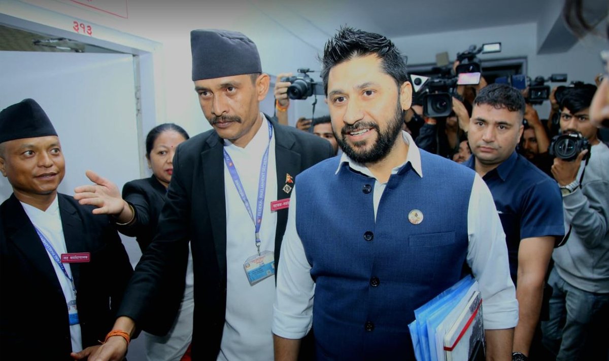 सधैं स्टन्ट गरिरहने रवि लामिछाने गुमनाम, राजनीतिक कित्ताकाटमा रास्वपा अझैं अनिर्णित