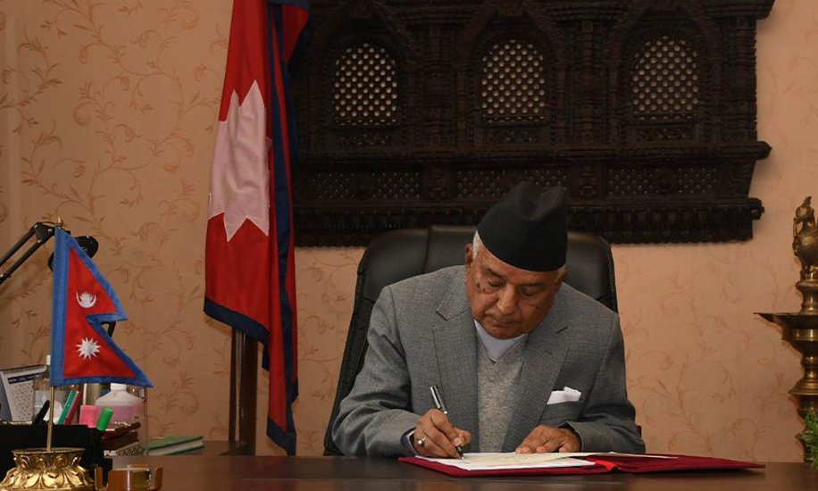 राष्ट्रपतिद्वारा सहकारीसम्बन्धी अध्यादेश जारी, अन्यको लागि कानुनविद्सँग छलफलमा