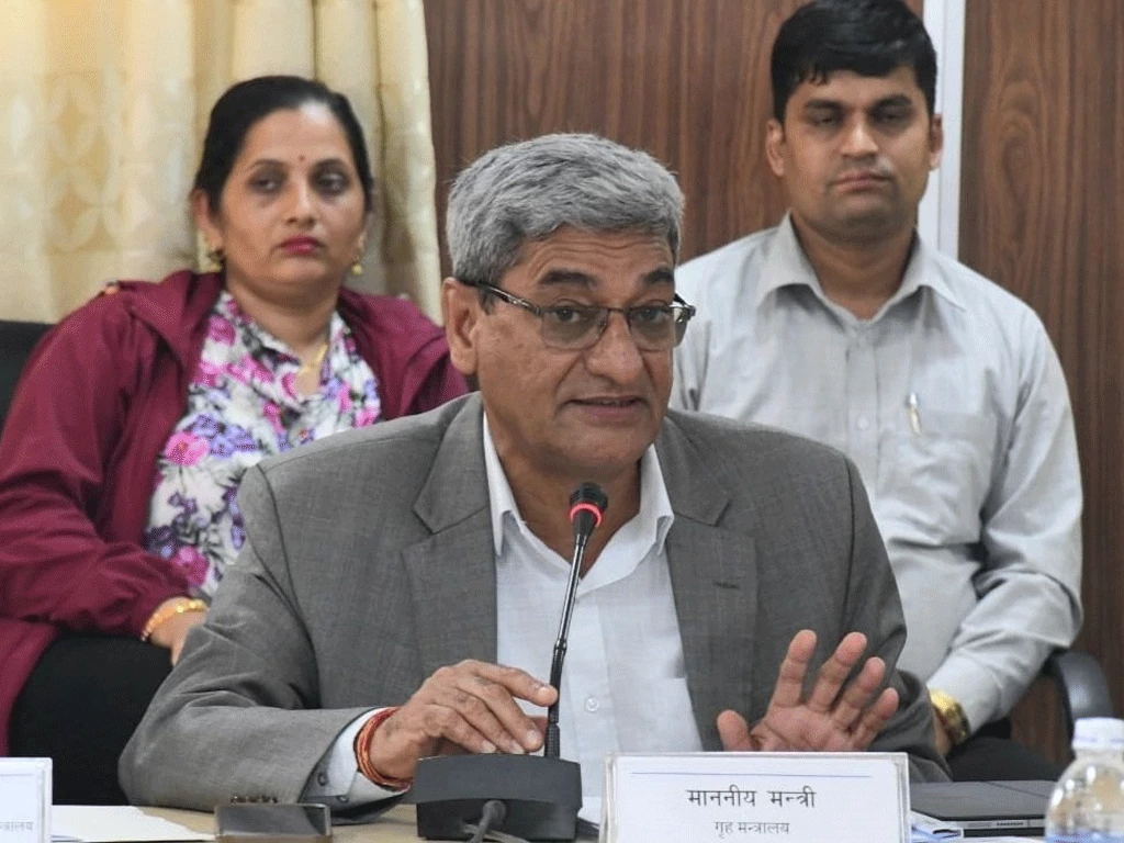 विपद् व्यवस्थापनका लागि जनशक्ति र सामग्री दुवै अभाव छ : गृहमन्त्री लेखक