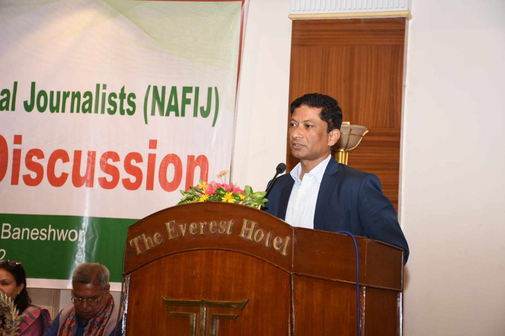 दुई ठूला पार्टी मिलेर बनेको सरकारले पोलिसी डिपार्चर गर्न सकेनः डा. पौडेल