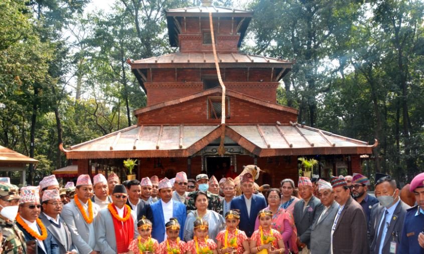 राष्ट्रपतिसँग मन्दिर गुठी व्यवस्थापन समितिका पदाधिकारी