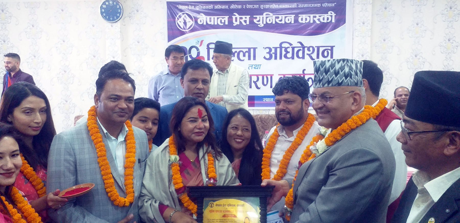 पत्रकार भण्डारी सम्मान गरिँदै