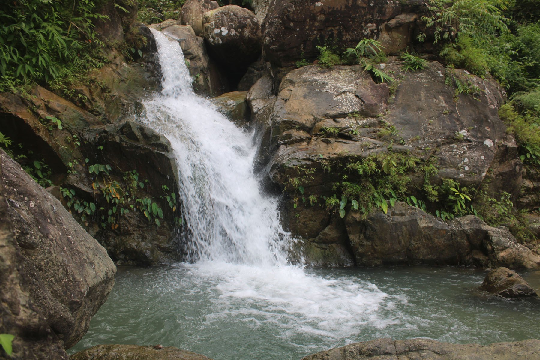 अधेरी झर्ना