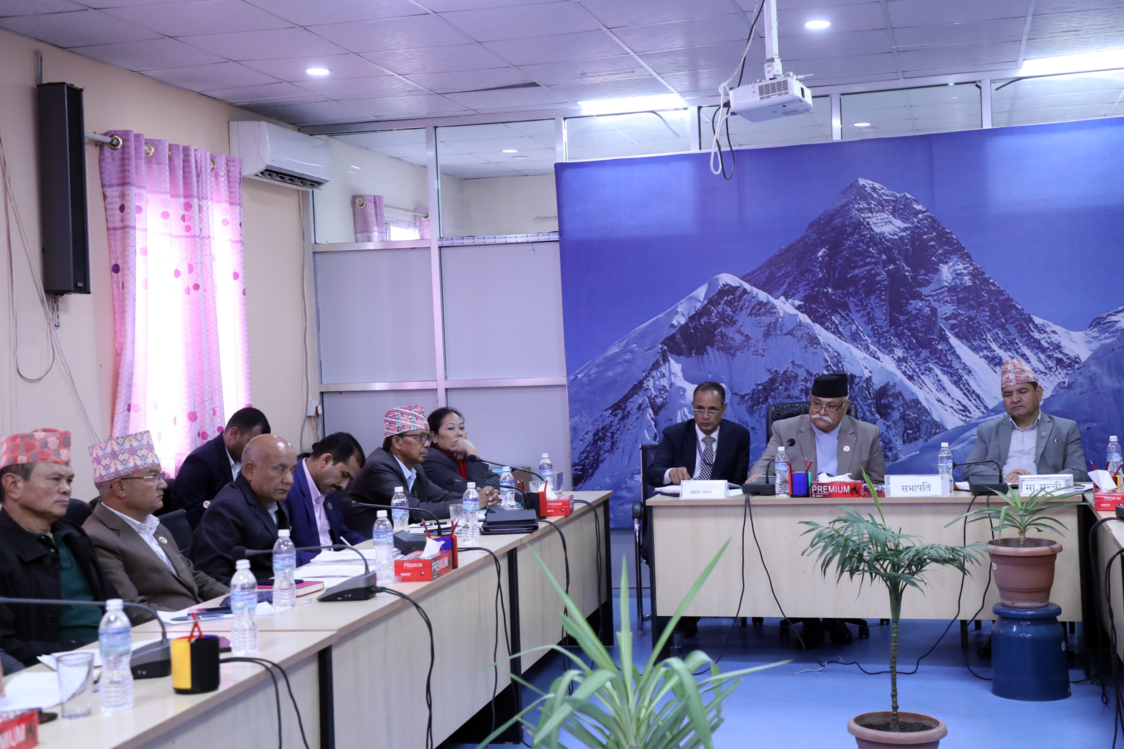 पूर्वाधार विकास समिति बैठक