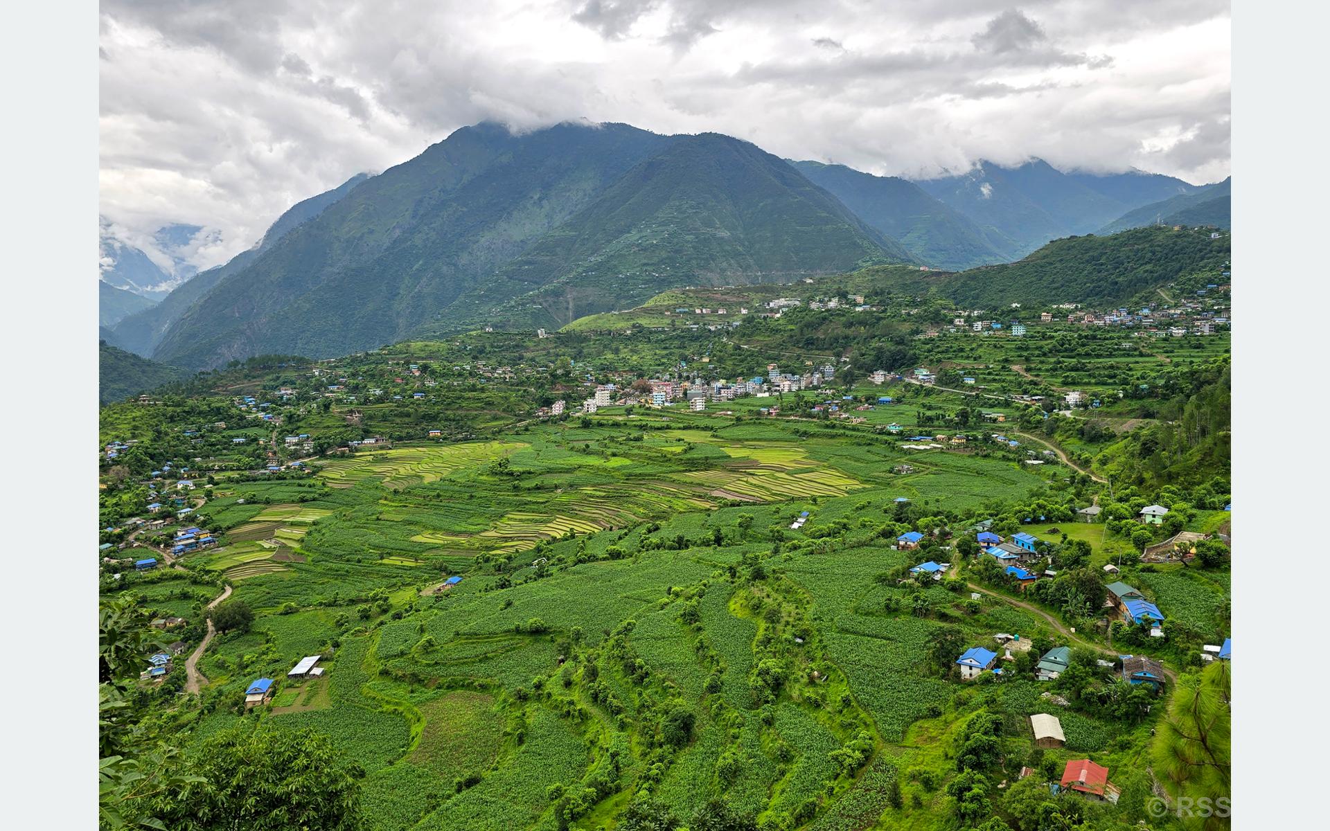 सदरमुकाम रुकुमकोट (तस्बिर)
