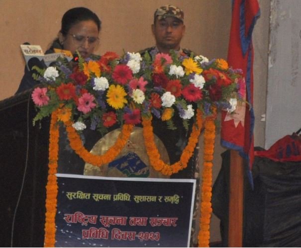 संचार प्रविधि आजभोलि अत्यावश्यक बनेको छः मन्त्री शर्मा