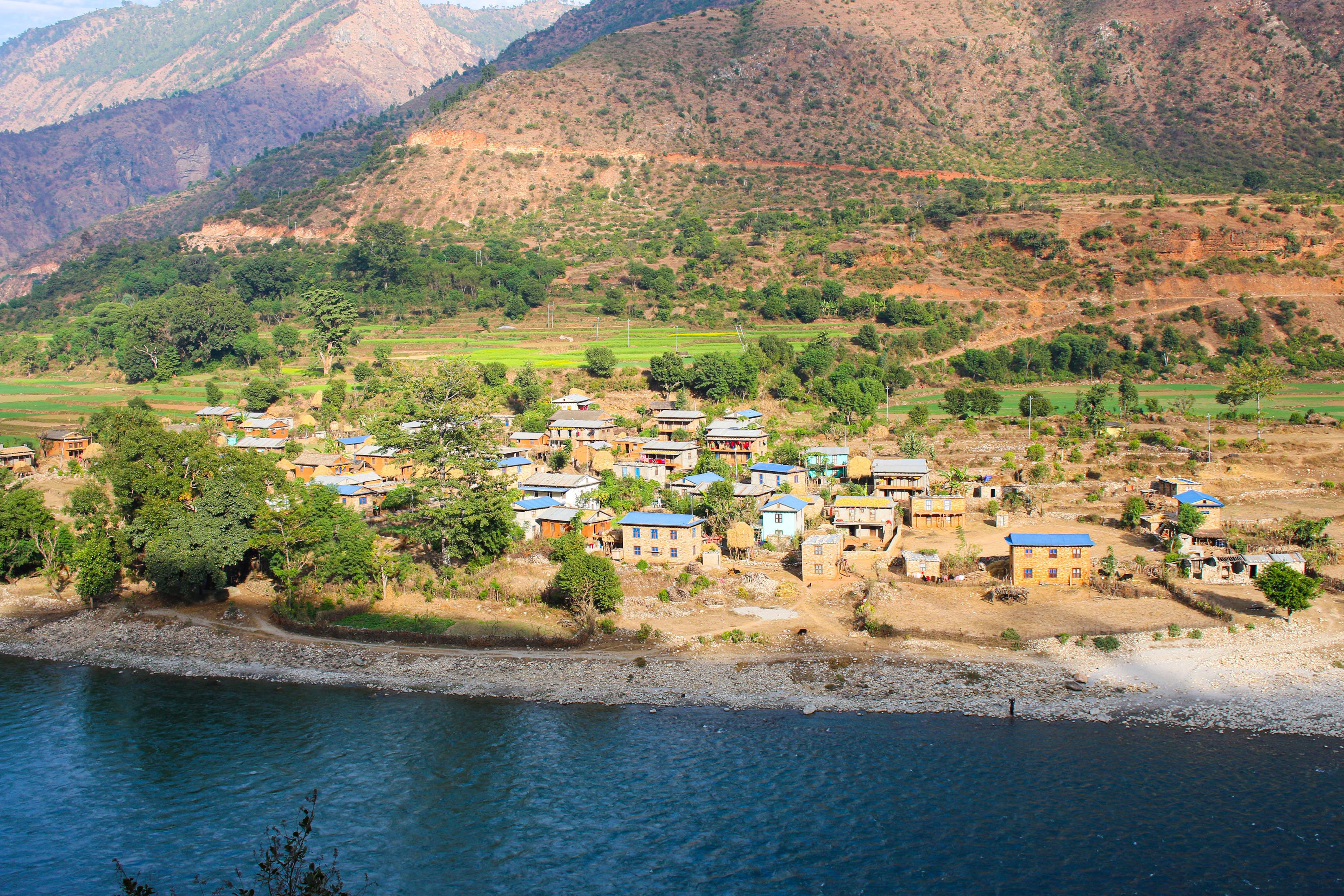 नाम्रा गाउँ