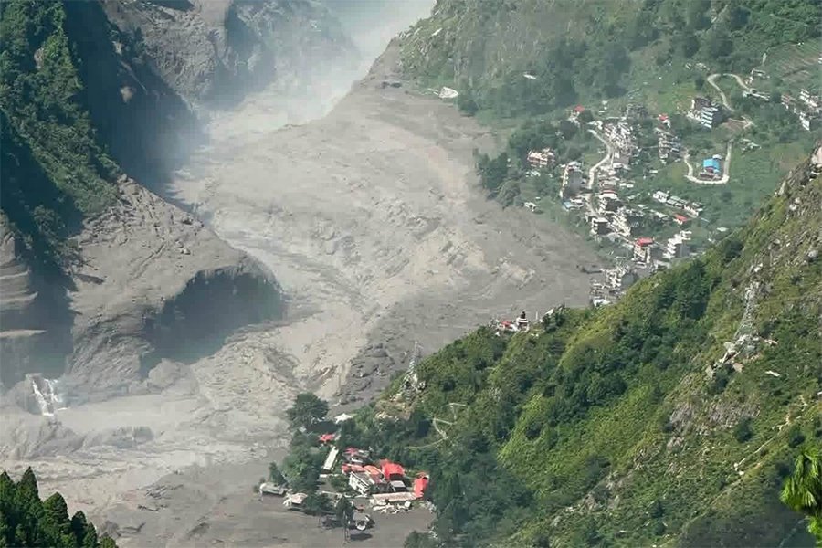 विपदको विभत्स रुप : एकै घरबाट २४ शव फेला