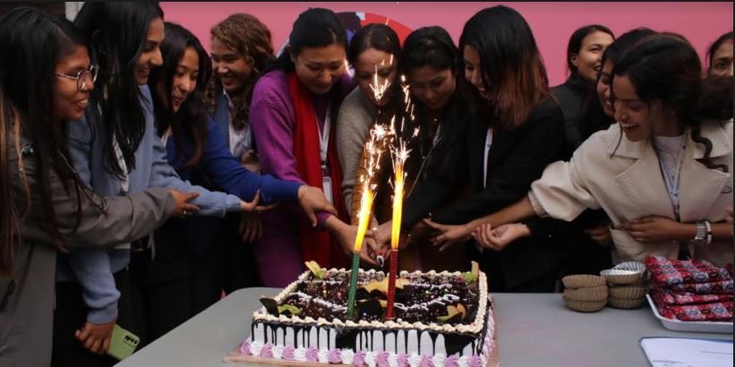 इन्फोडेभलपर्सद्वारा महिला कर्मचारीहरूलाई सम्मान