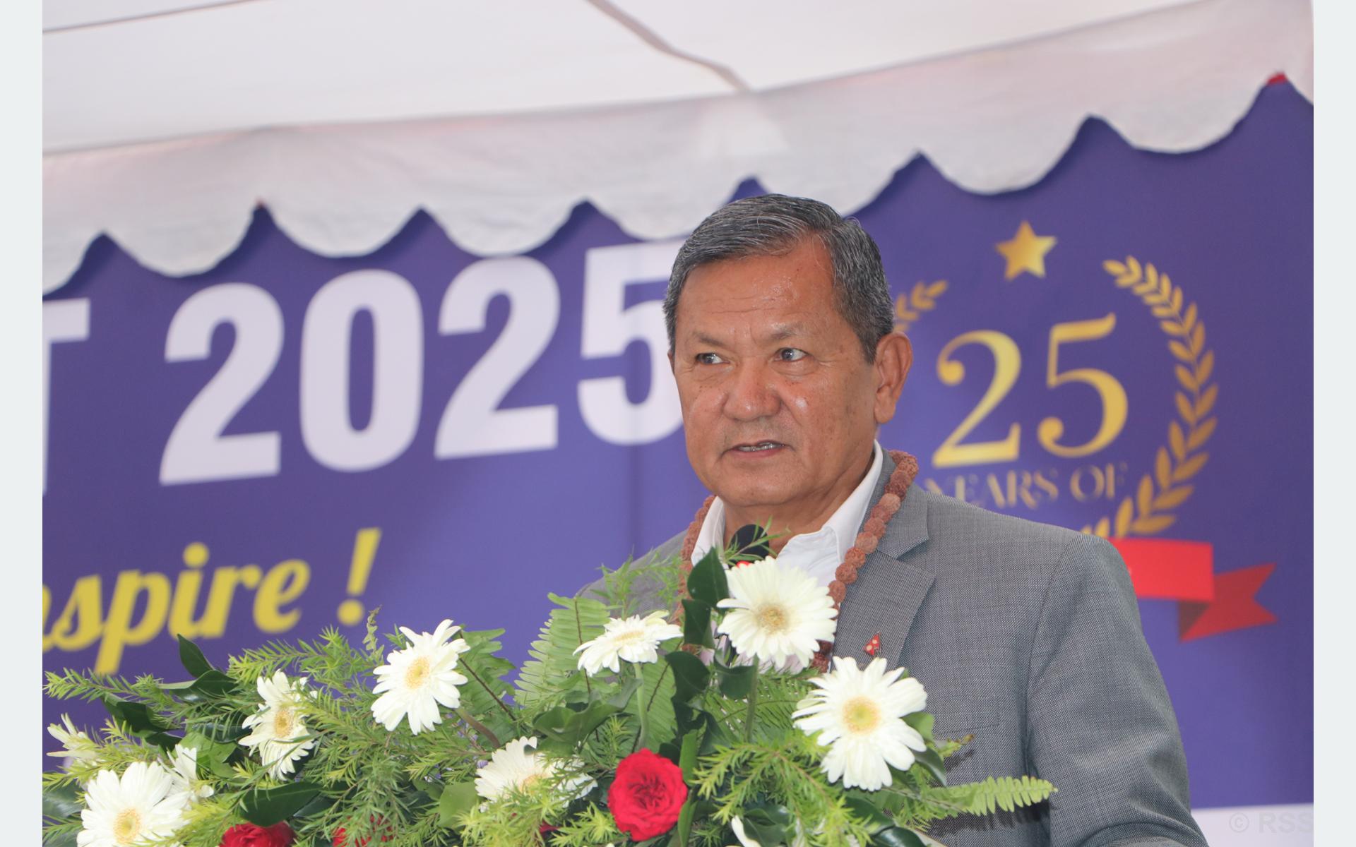 अबका युवा सूचना प्रविधिको क्षेत्रमा अब्बल हुनुपर्छ : सञ्चारमन्त्री गुरुङ