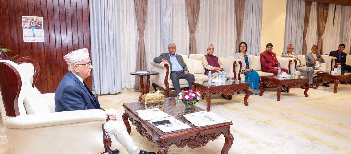 सत्तारुढ दलको बैठक बस्दै