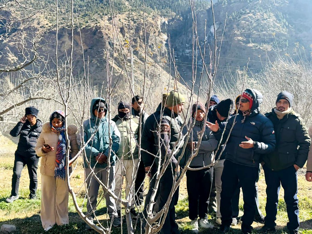 ओखरखेती तालिममा सहभागीहरु (तस्बिर)