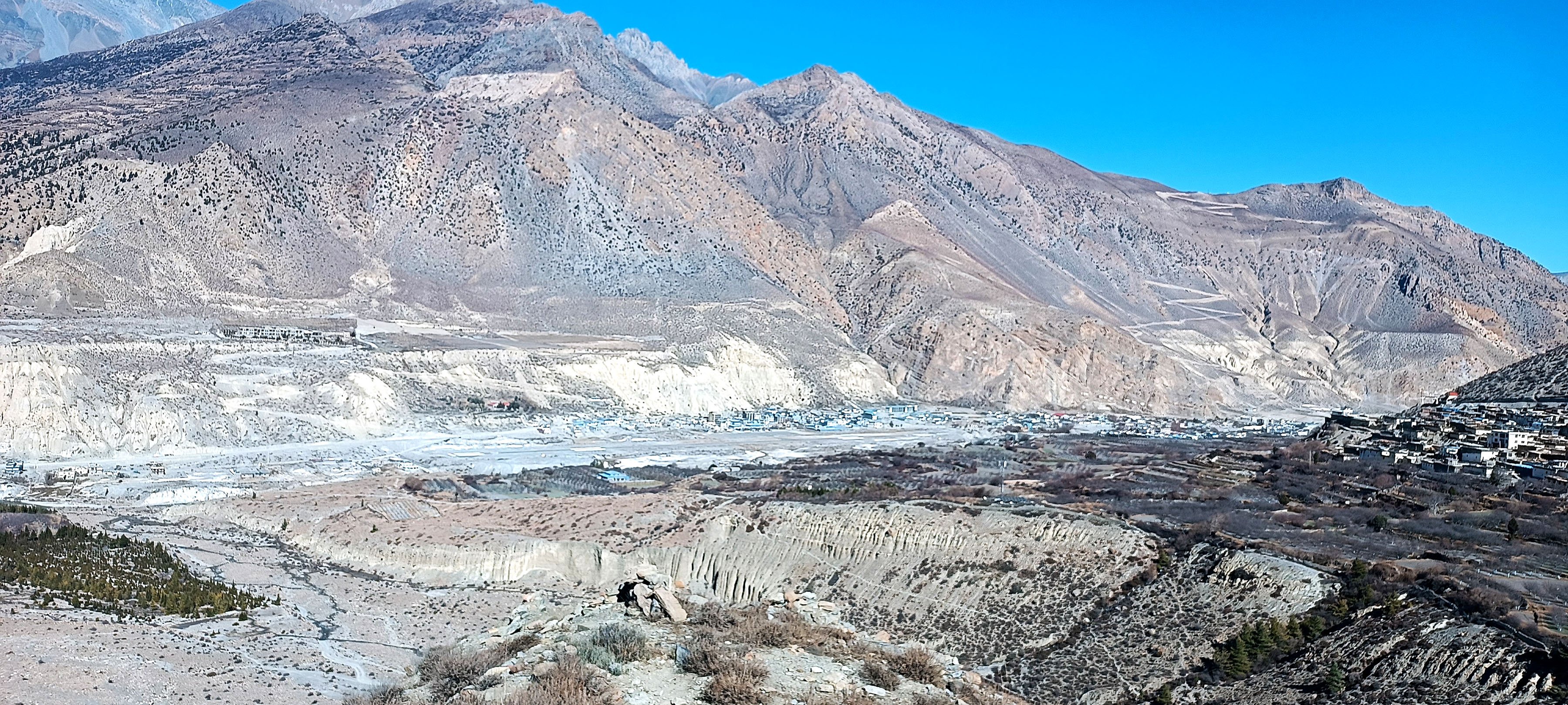 जोमसोम र आसपासका क्षेत्र (तस्बिर)