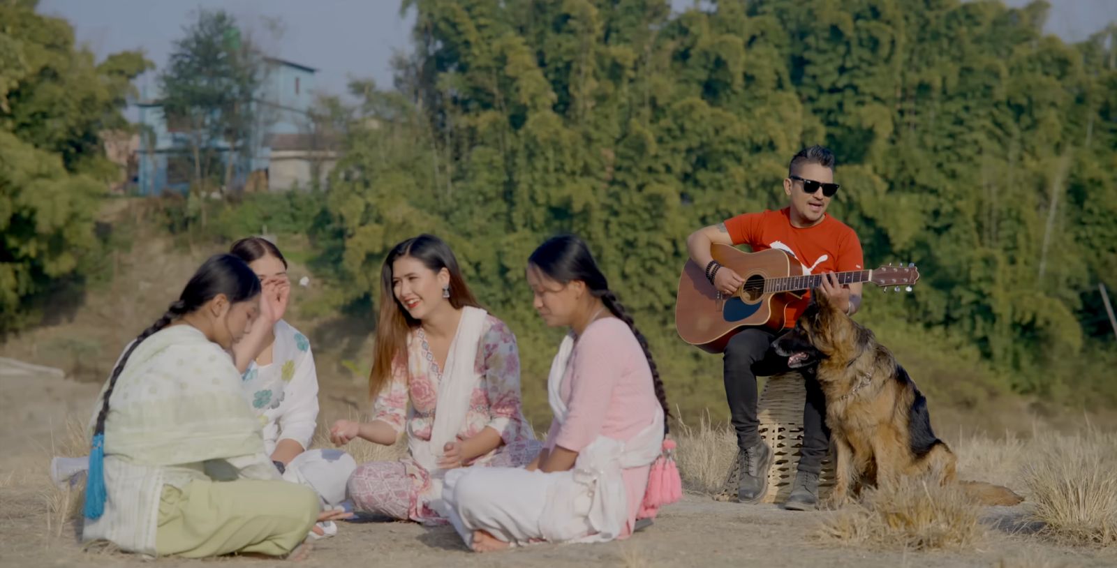 प्रविन बज्राचार्यको स्वरमा नयाँ गीत ‘सोल्टिनी’ सार्वजनिक (भिडियो)