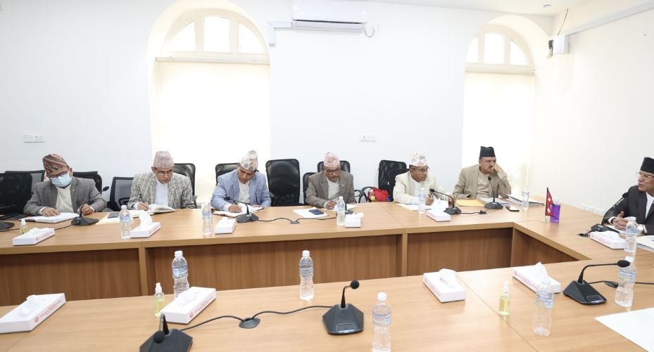 बैङ्क तथा वित्तीय क्षेत्रका प्रतिनिधिसँग  छलफल