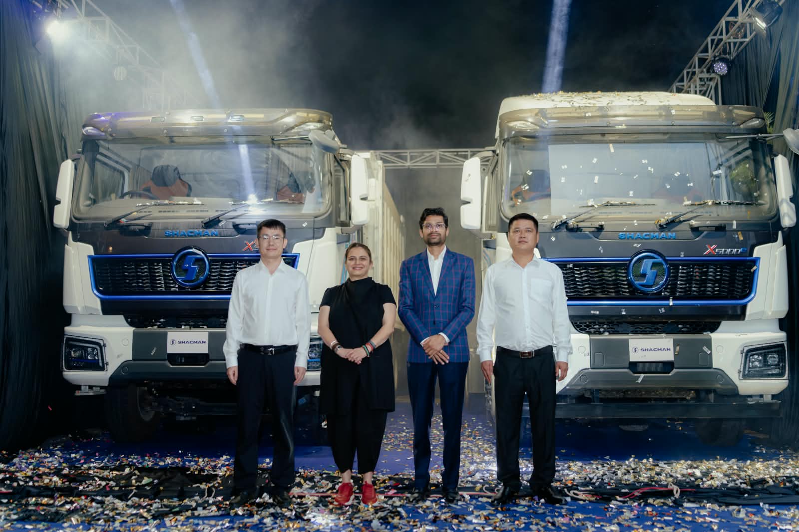जगदम्बा मोटर्सले नेपालमा भित्र्यायो स्याकम्यान X5000e इलेक्ट्रिक प्राइम मुभर र इलेक्ट्रिक टिपर