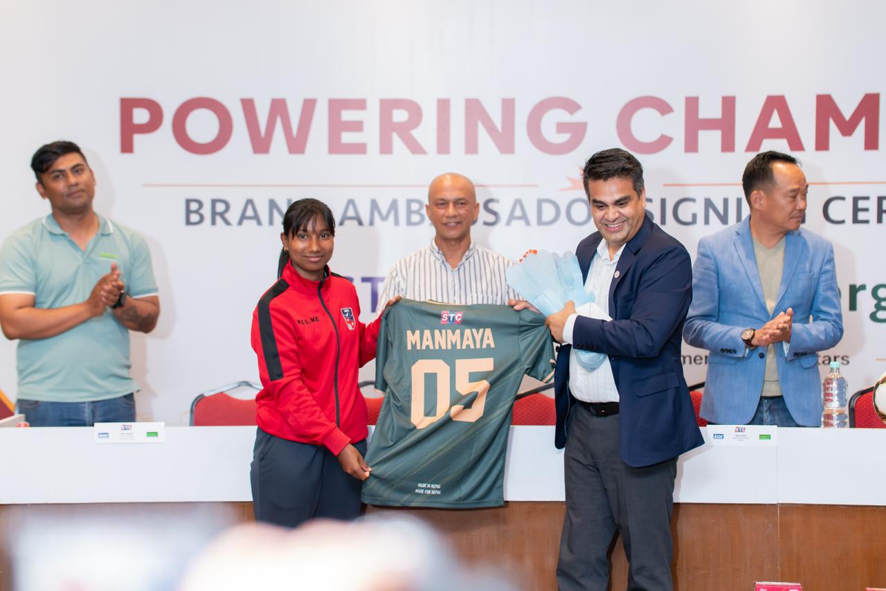 Signing Ceremony Pic 5
