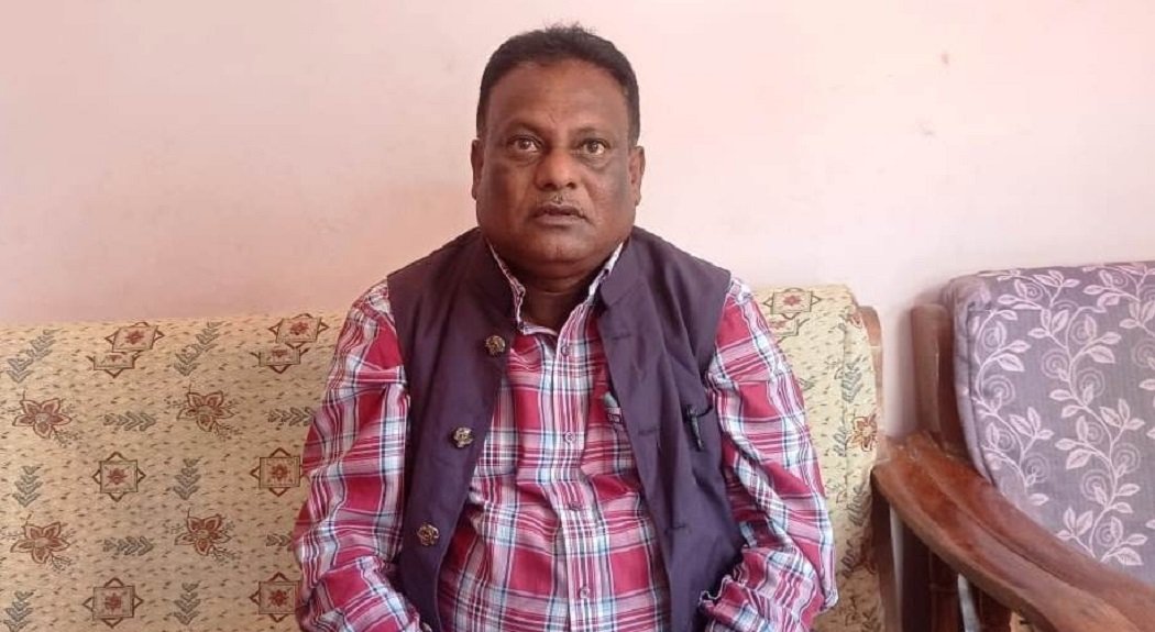 एमाले सिरहाका एक नेताले गरे पार्टी परित्याग, के छ त कारण ?