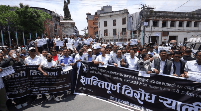 सुनचाँदी व्यवसायीको आन्दोलन थप चर्किँदै, देशभरका पसल बन्ददेखि रिले अनशनसम्म