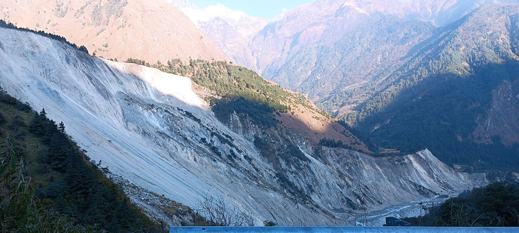 सात वर्षदेखि भूक्षय (तस्बिर)