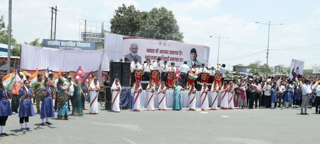 इन्दोरमा प्रम प्रचण्डलाई स्वागत