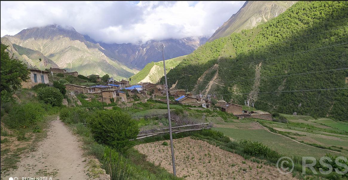 जाडो छल्न हिँडेका टिंकरवासी ६ महिनापछि घर फर्किए, आफ्नै गाउँ फर्किन पनि भारतीय भूमि र अनुमतिको भर