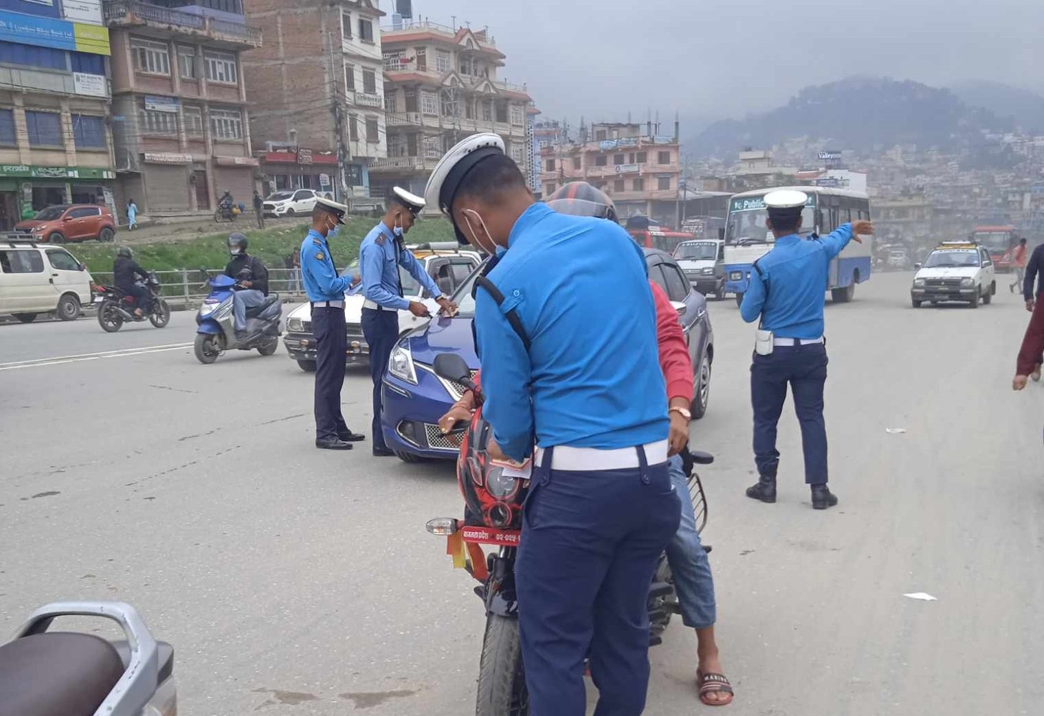 ट्राफिक प्रहरीले गर्यो तीन महिनामा दुई करोड ७९ लाख राजस्व सङ्कलन