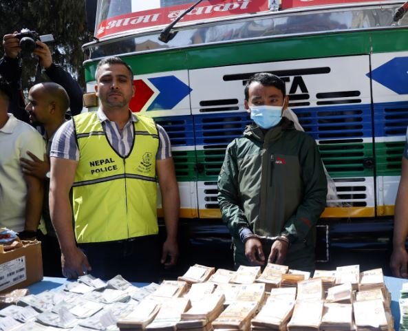 २५ करोड बरामद प्रकरण : ट्रक चालक लामा पुर्पक्षका लागि कारागार चलान