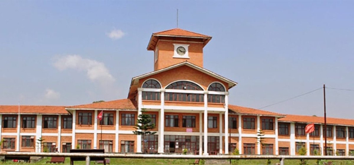 ताला खोले पनि त्रिविका पदाधिकारीलाई प्रवेश निषेध