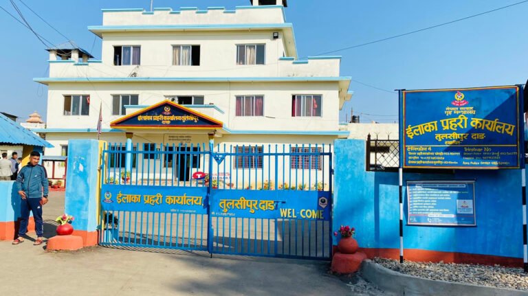 बिचौलियाको आरोपमा १० जना लेखापढी व्यवसायी पक्राउ