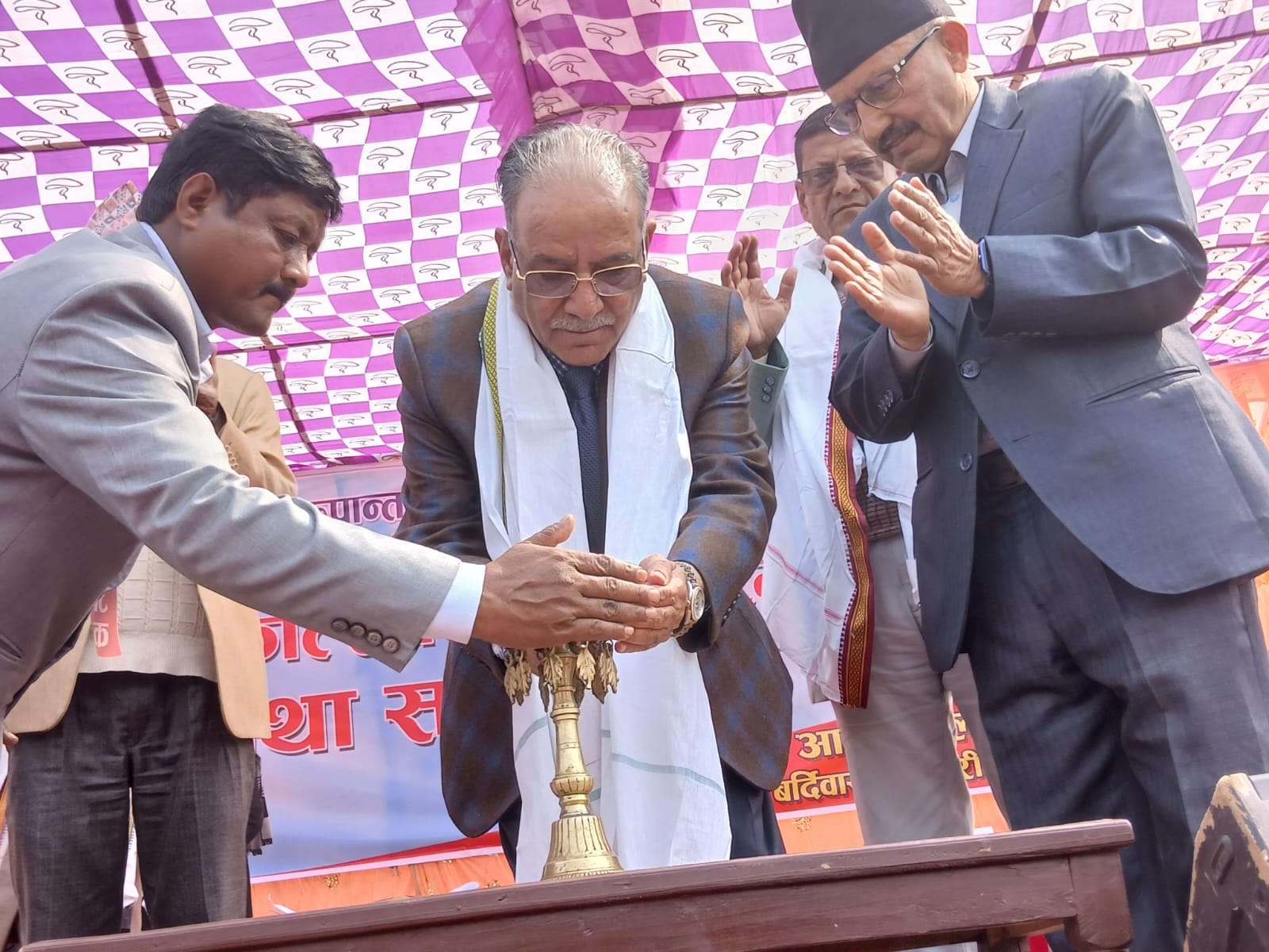 समाजवाद हाम्रै पालामा सम्भव छ: प्रचण्ड