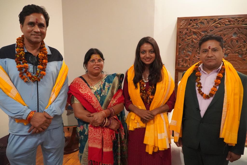 नेपालमा भाइरल मोनालिसाको आकर्षक नृत्य प्रदर्शन