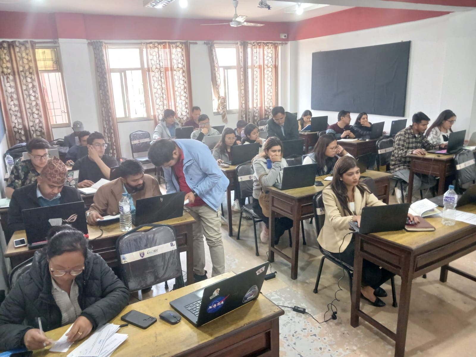 एभरेष्ट इन्जिनियरिङ कलेजमा हेकरास तालिम सुरू