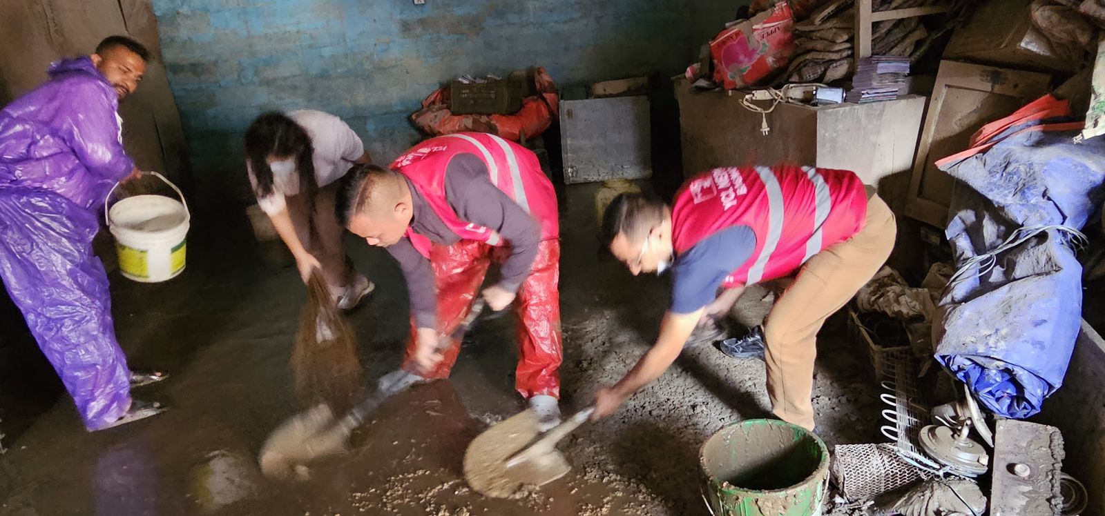 वाईसिएल नेपालद्वारा बल्खु क्षेत्रका बाढी प्रभावित घरहरूमा सरसफाइ (भिडियो)