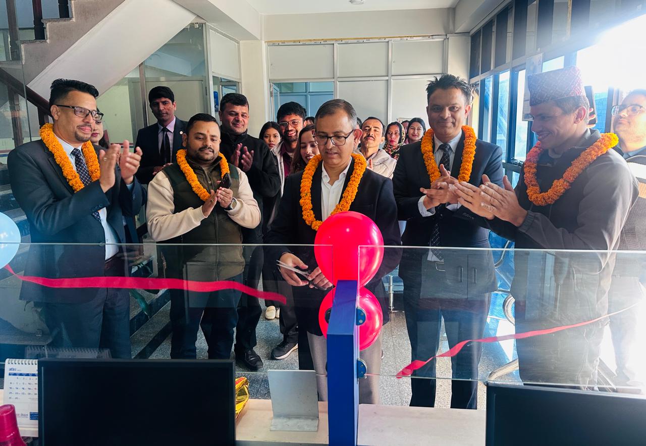सन नेपाल लाइफको नारायणी क्षेत्रका तीन शाखाको स्थानान्तरण