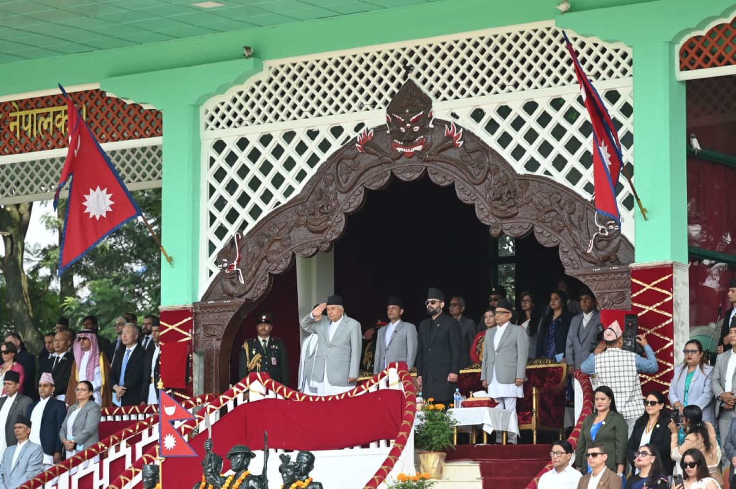राष्ट्रपति संविधान दिवसमा आयोजित विशेष समारोहमा सरिक