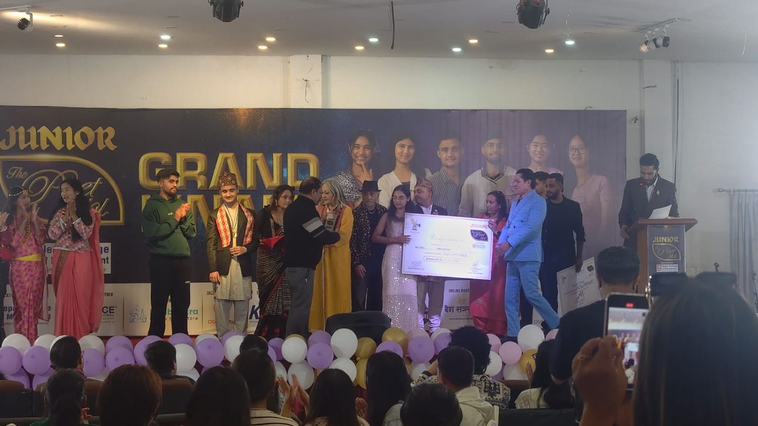 सिक्किमकी १४ वर्षीया प्रिस्का अधिकारी बनिन् ‘जुनियर द पोएट आइडल’को विजेता