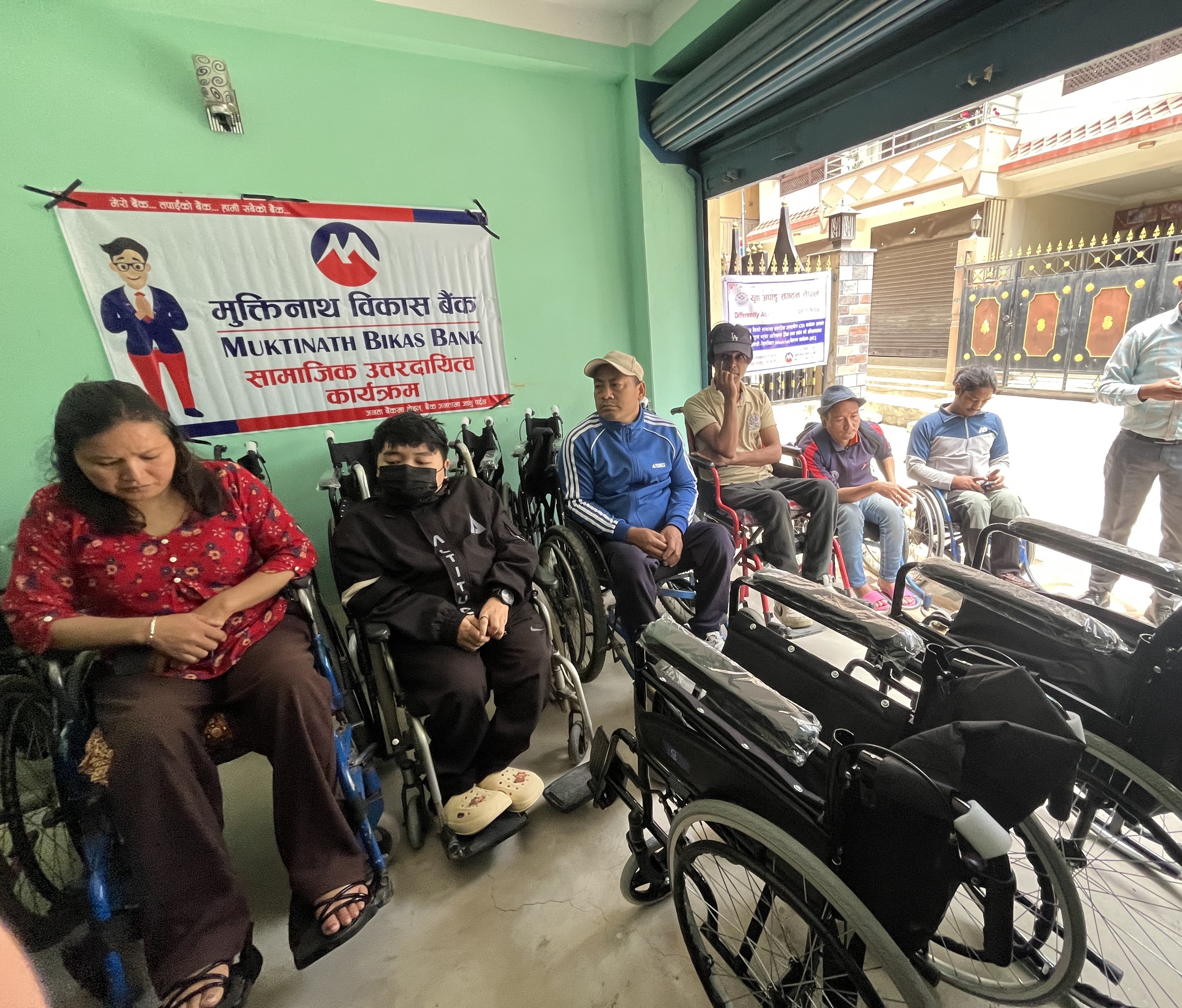 Wheelchair Handover1