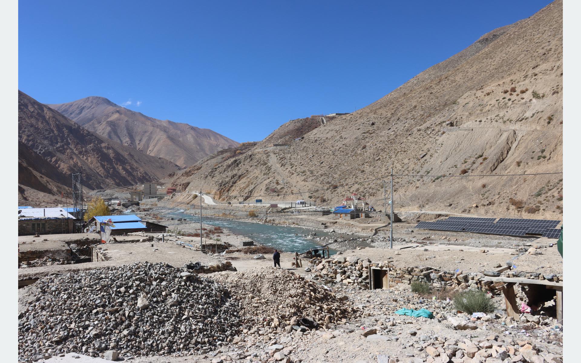 अत्यधिक चिसो बढेपछि यारी नाका भन्सार कार्यालय तीन महिनाका लागि बन्द