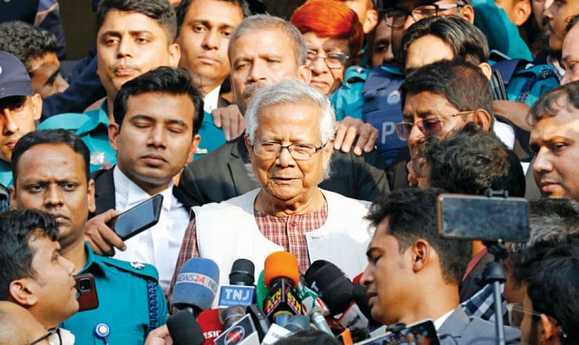 विदेशमा रहेका युनुस काम चलाउ सरकारको नेतृत्व गर्न आईपुगे बंगलादेश